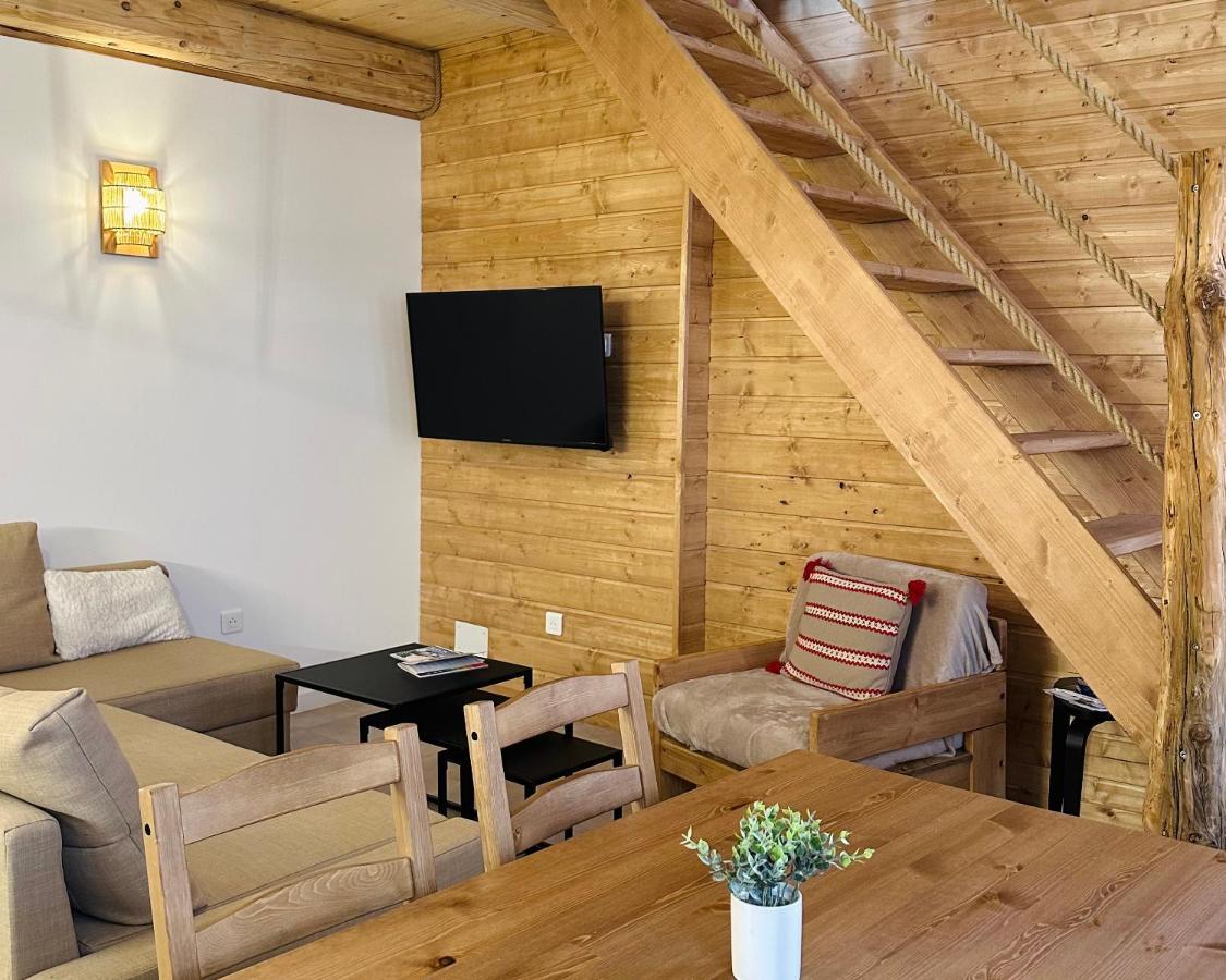 Appartamento Duplex La Tour Saint-Étienne-de-Tinée Esterno foto